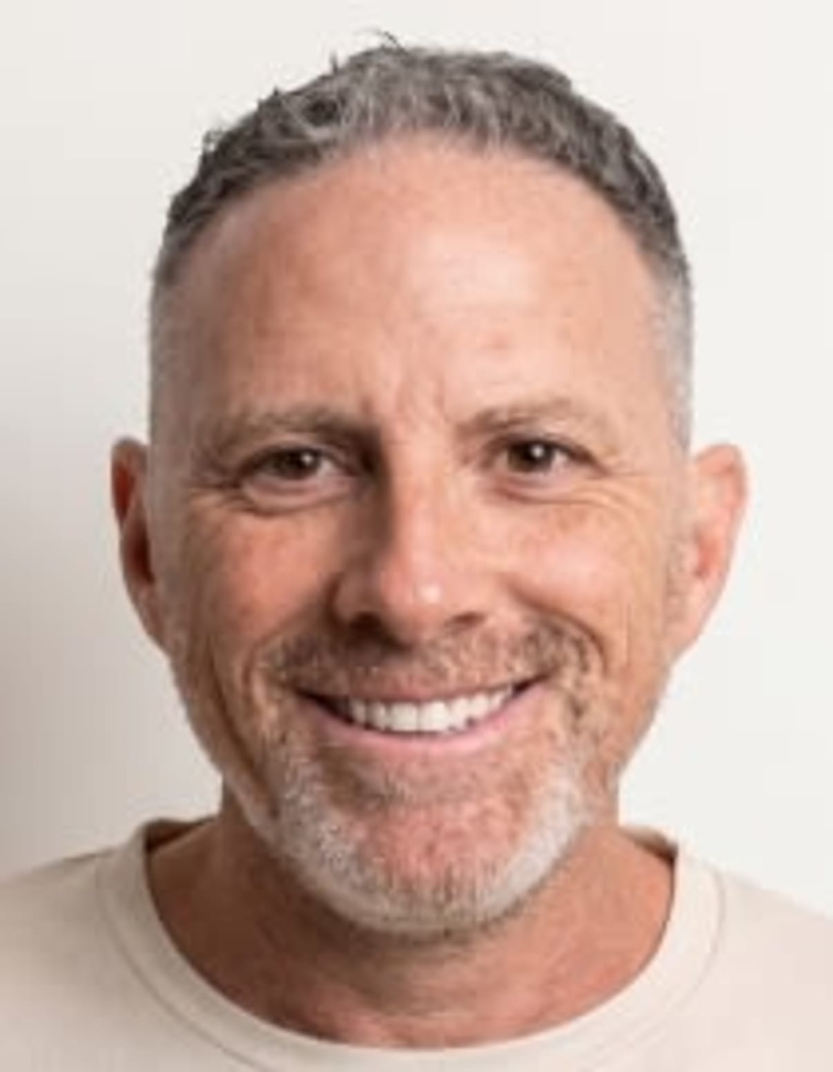 תמונת פורטרט של בעל המקצוע