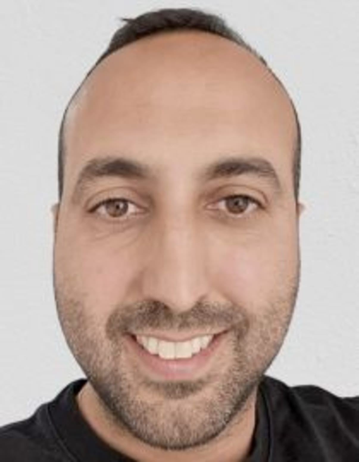 תמונת פורטרט של בעל המקצוע