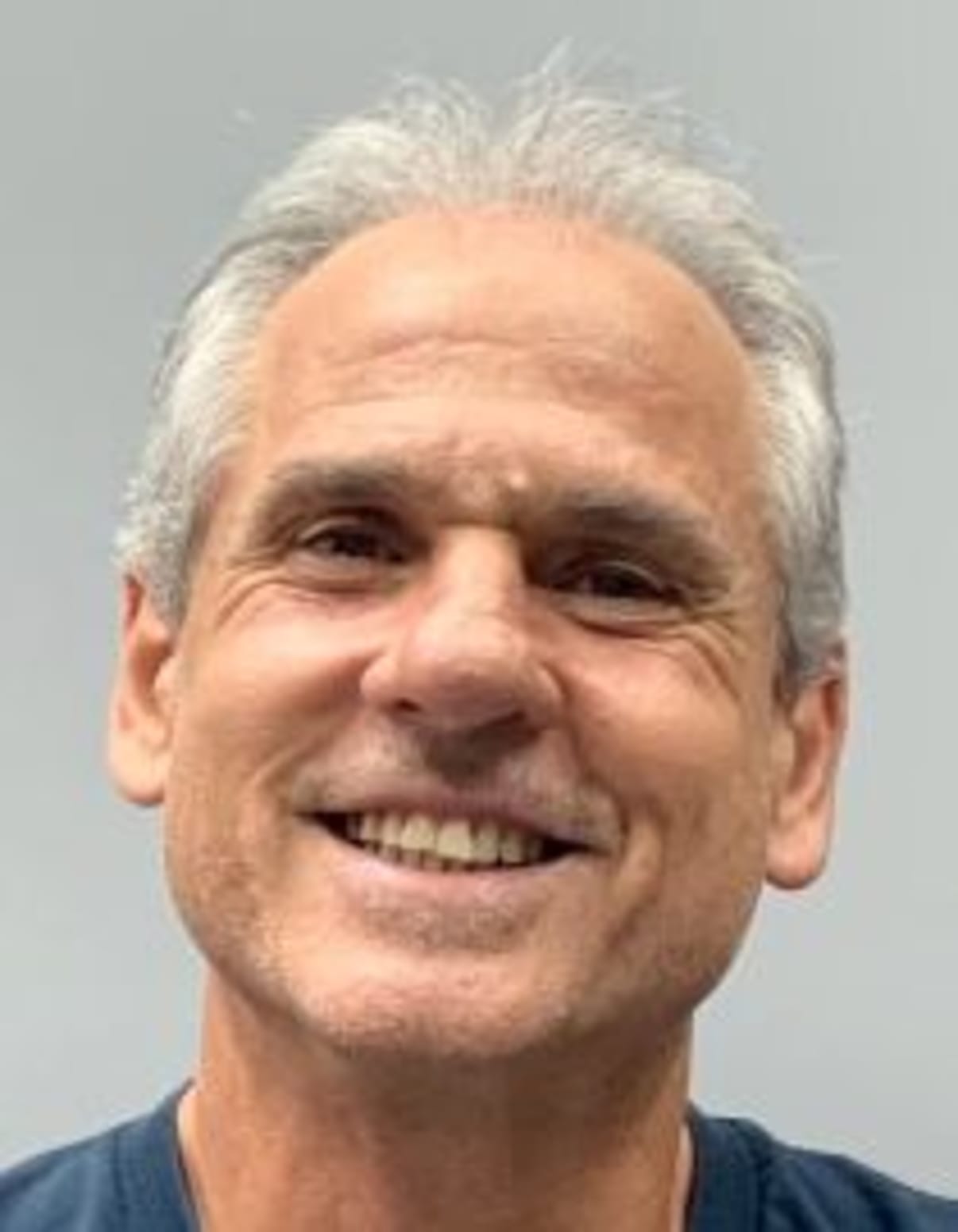 תמונת פורטרט של בעל המקצוע