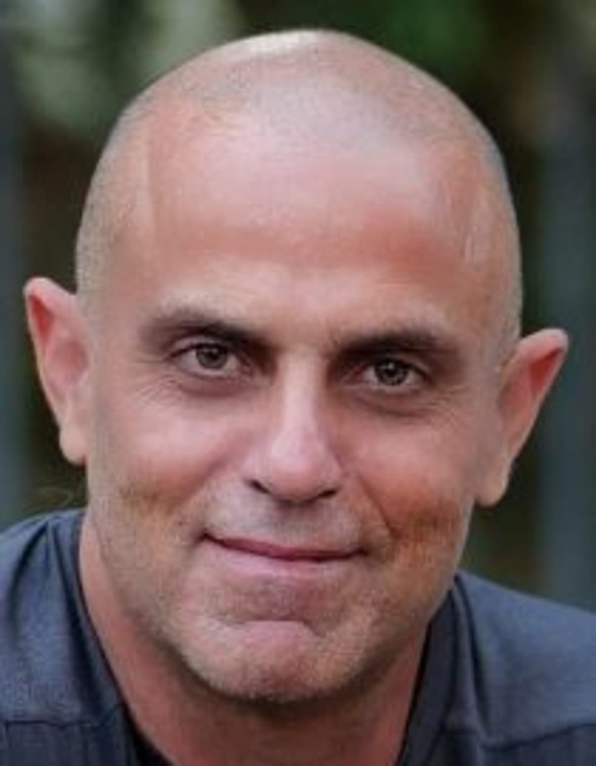 תמונת פורטרט של בעל המקצוע