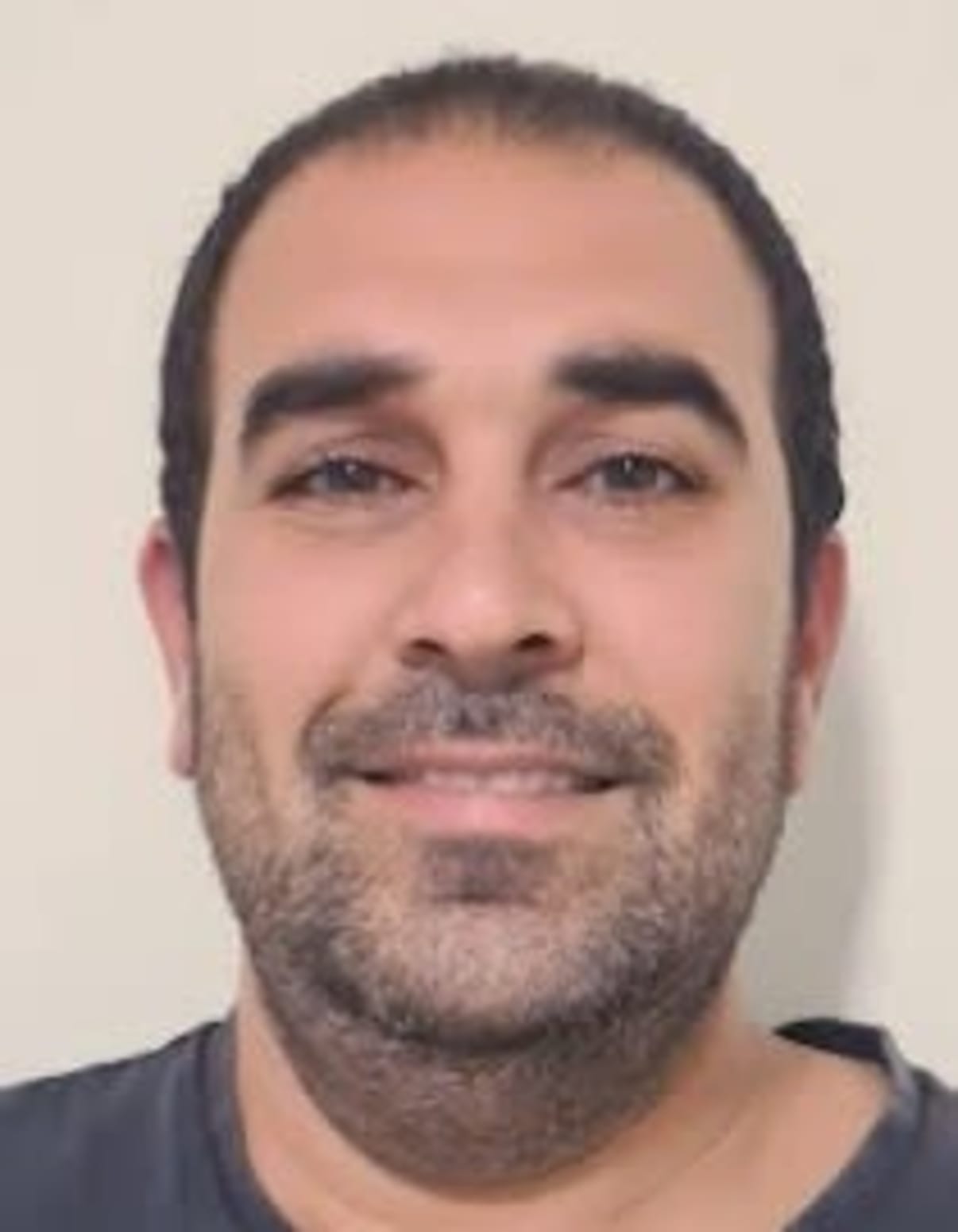 תמונת פורטרט של בעל המקצוע