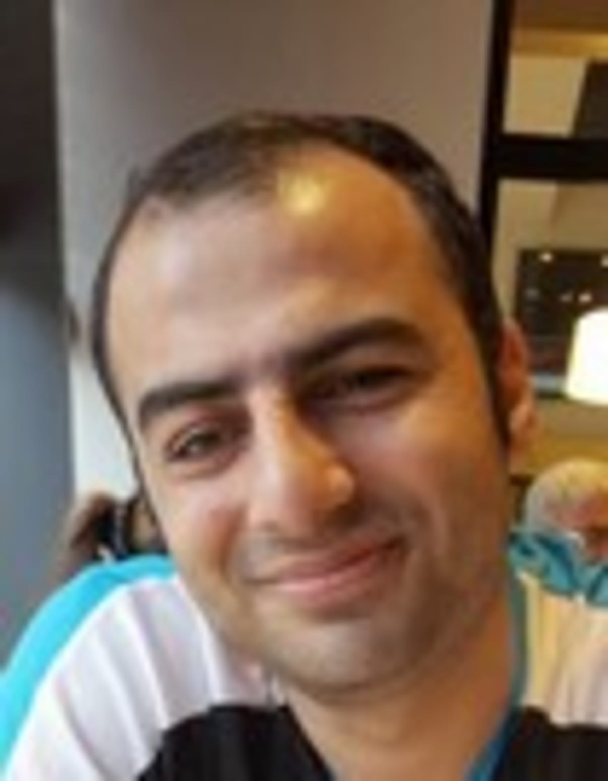 תמונת פורטרט של בעל המקצוע