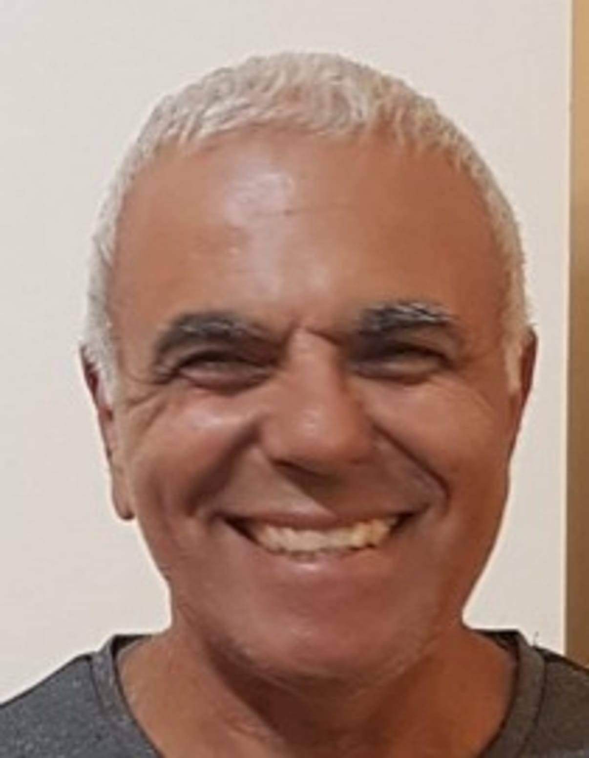 תמונת פורטרט של בעל המקצוע