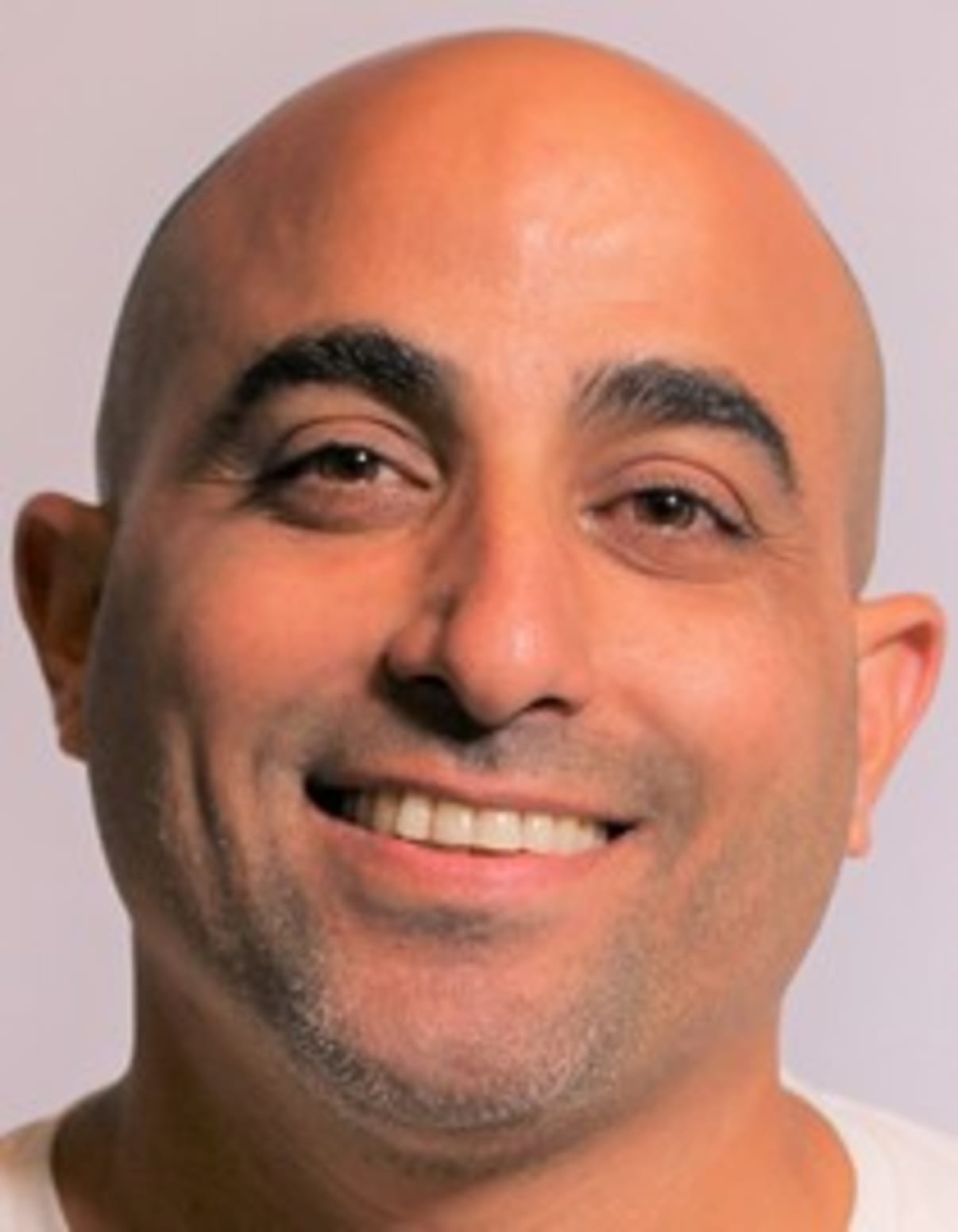 תמונת פורטרט של בעל המקצוע