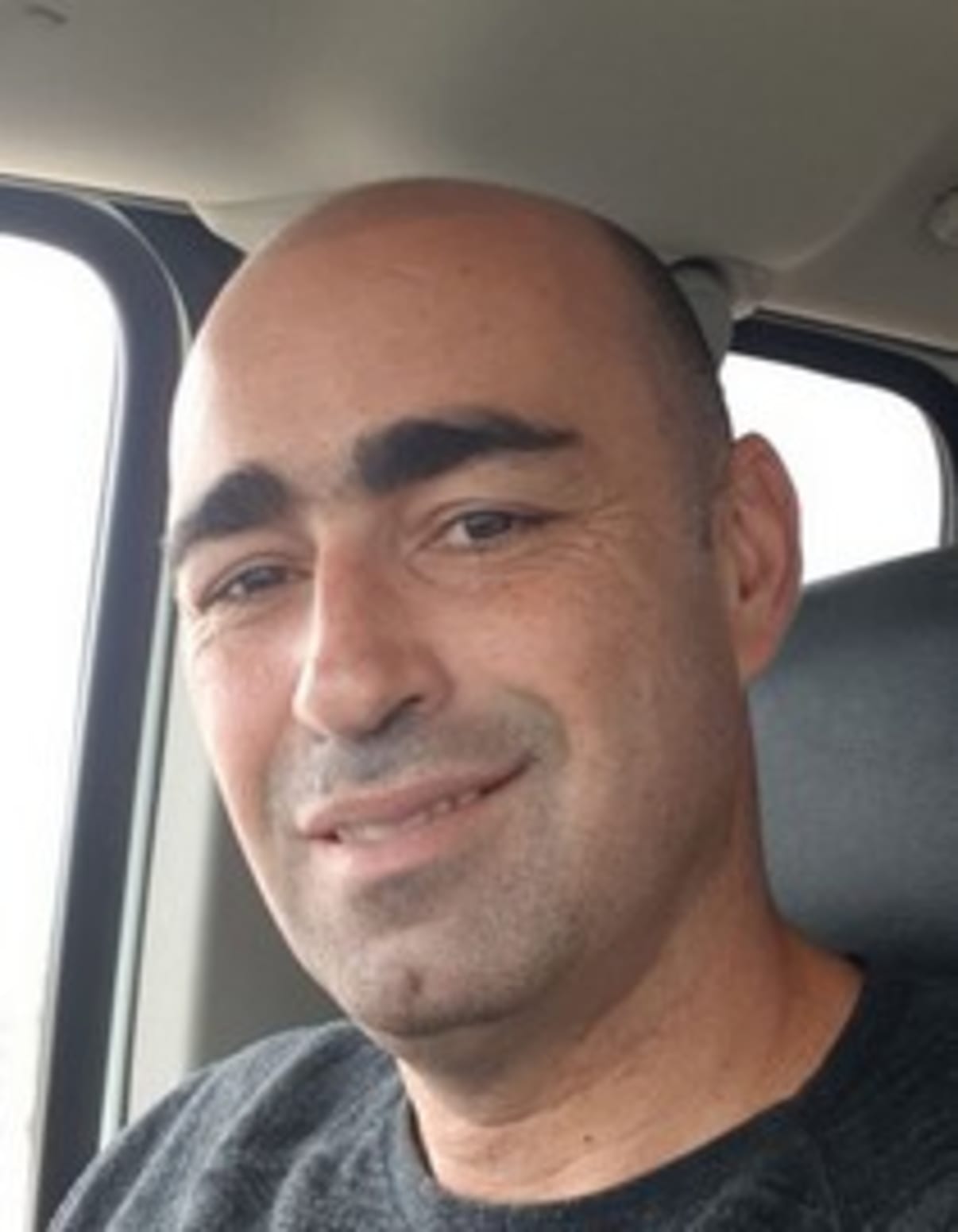 תמונת פורטרט של בעל המקצוע