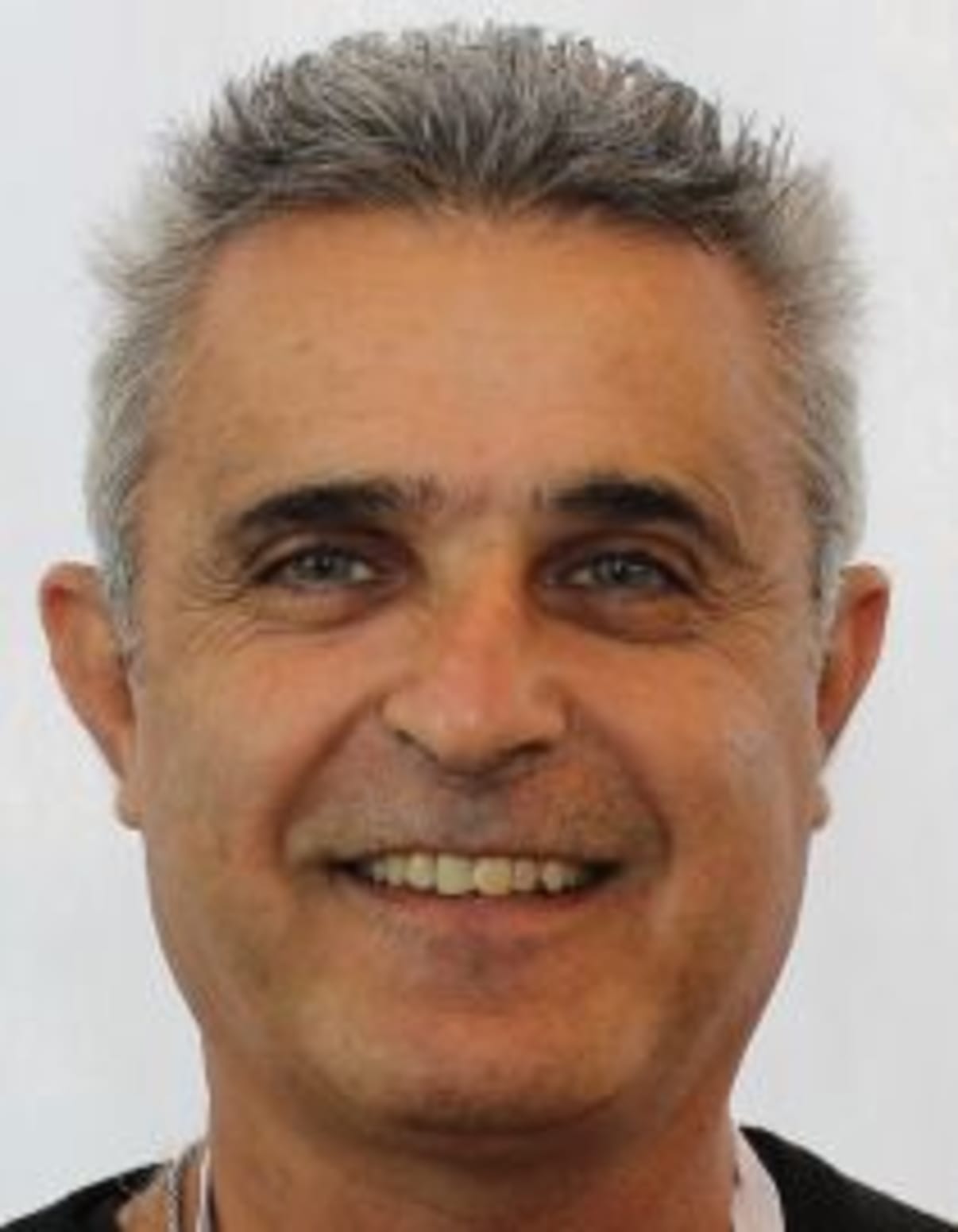 תמונת פורטרט של בעל המקצוע