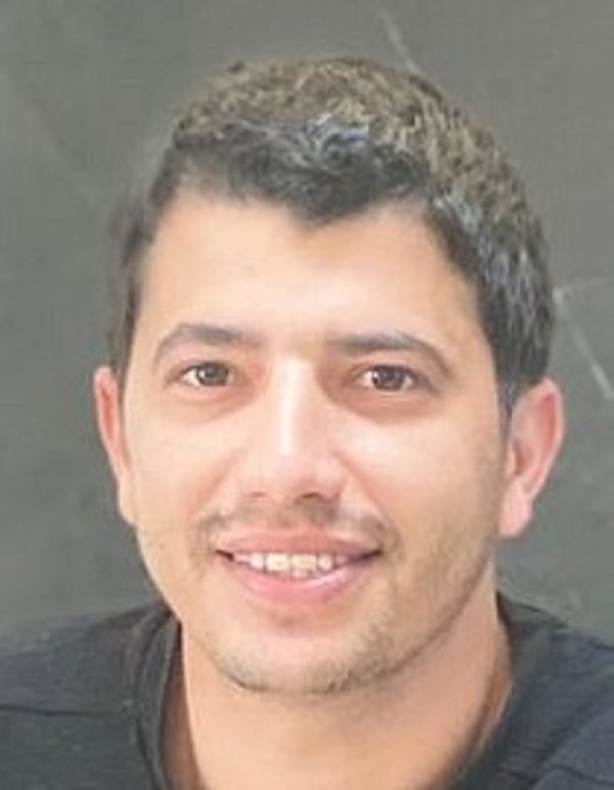 תמונת פורטרט של בעל המקצוע