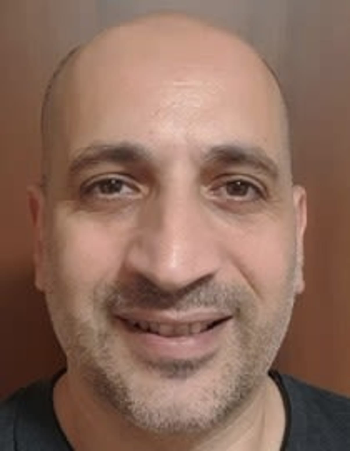 תמונת פורטרט של בעל המקצוע