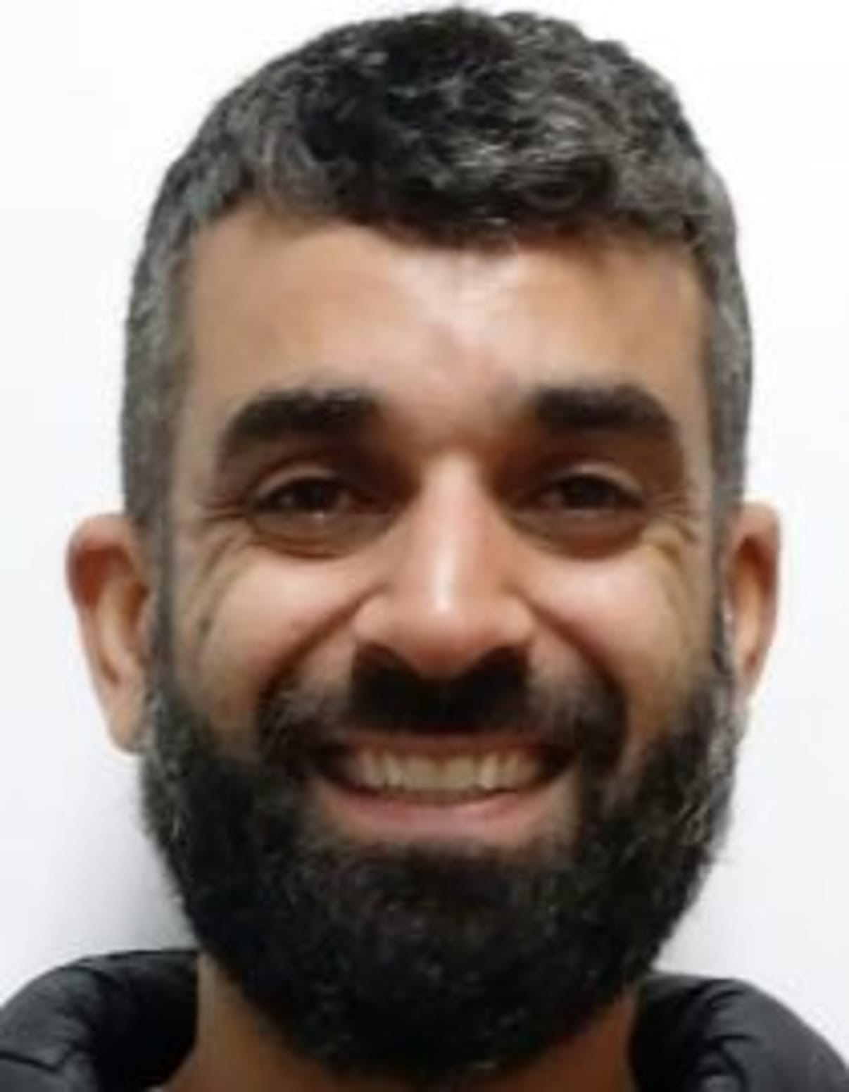 תמונת פורטרט של בעל המקצוע