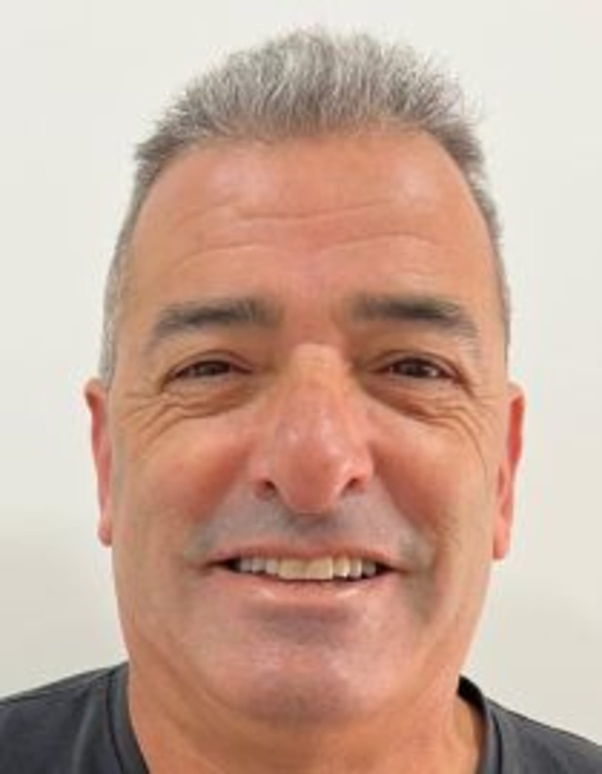 תמונת פורטרט של בעל המקצוע