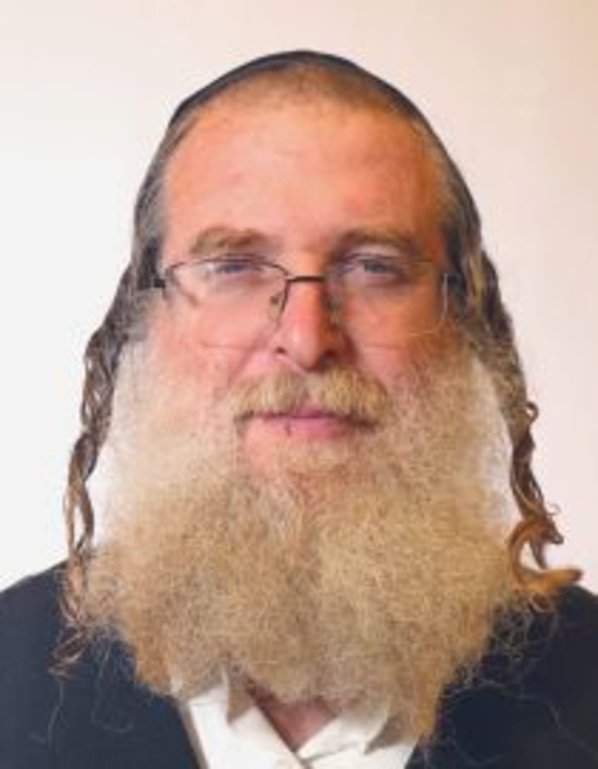 תמונת פורטרט של בעל המקצוע