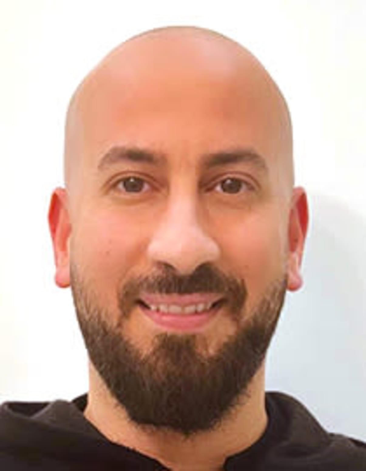 תמונת פורטרט של בעל המקצוע