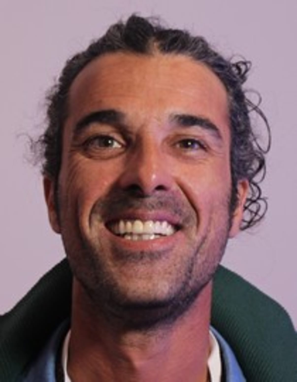 תמונת פורטרט של בעל המקצוע