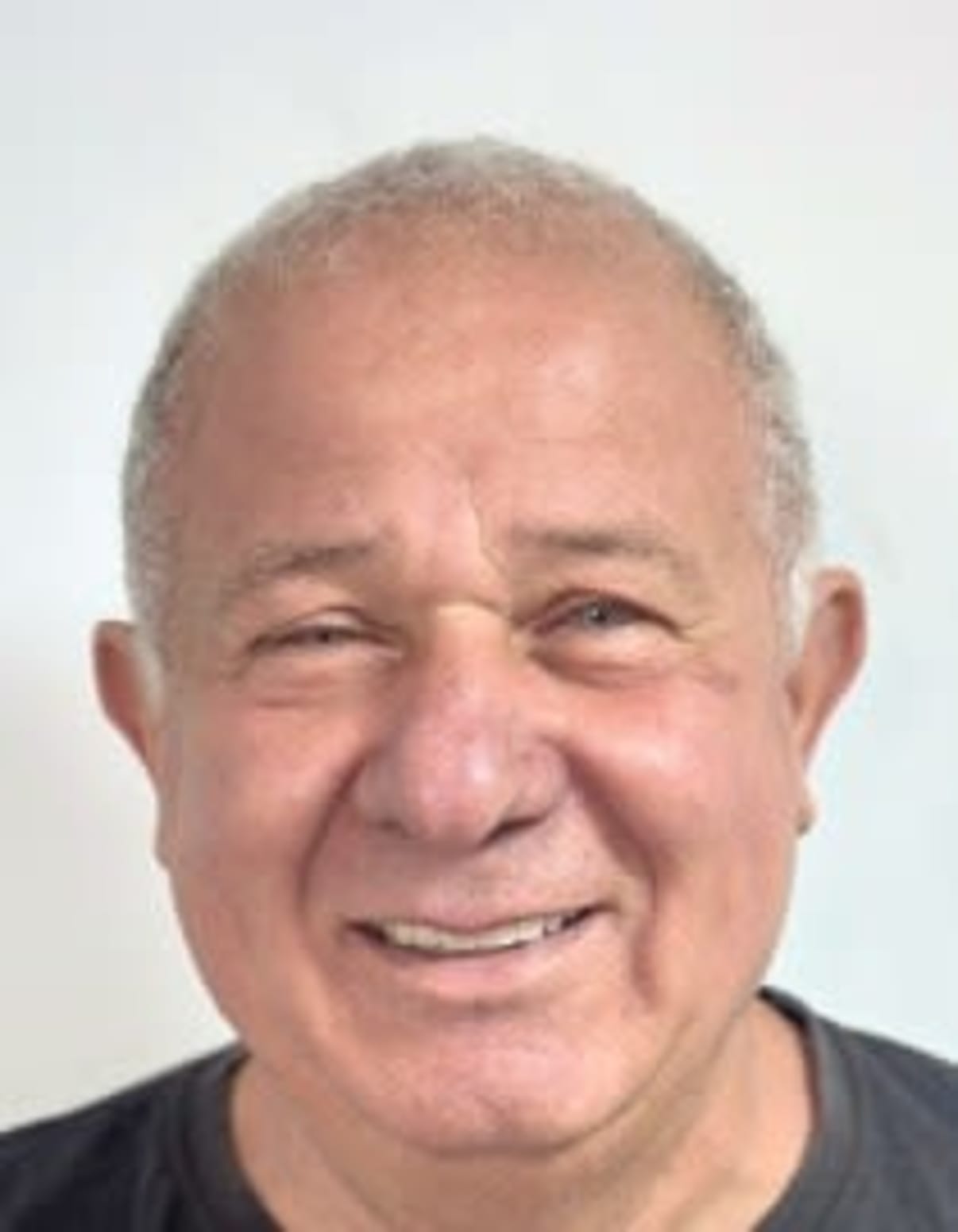 תמונת פורטרט של בעל המקצוע