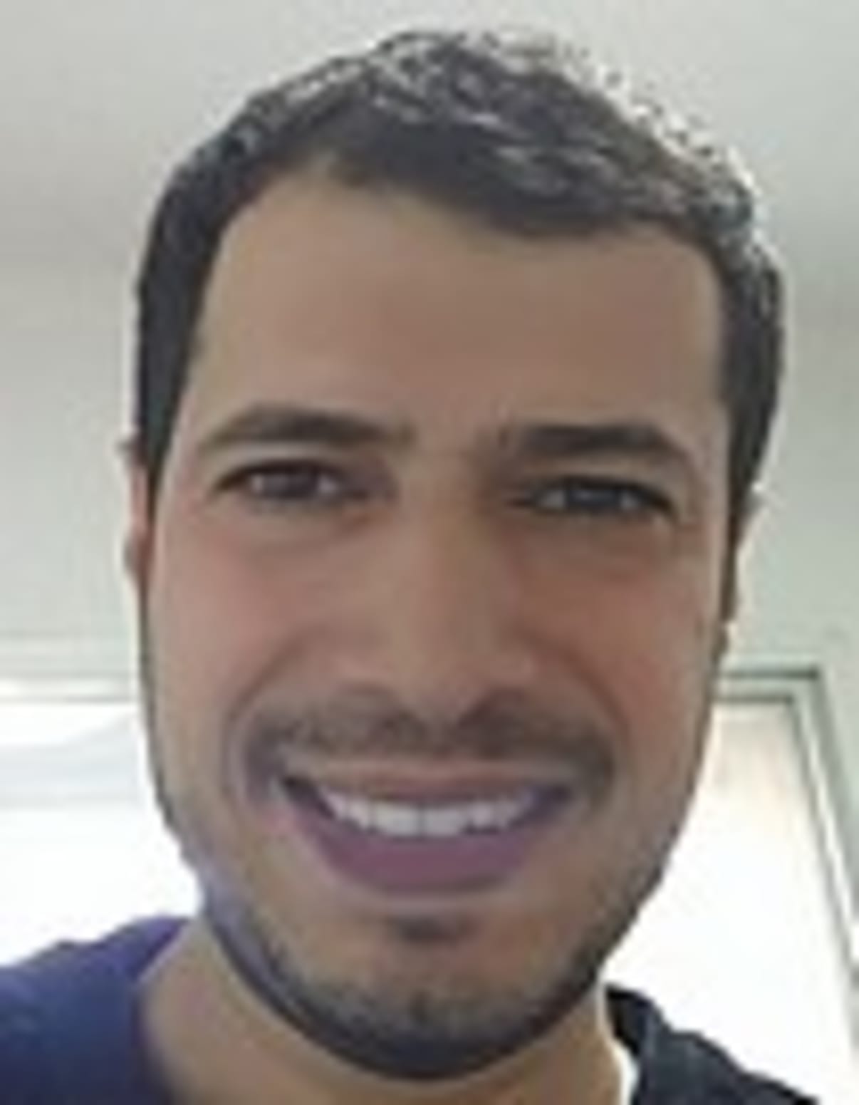 תמונת פורטרט של בעל המקצוע