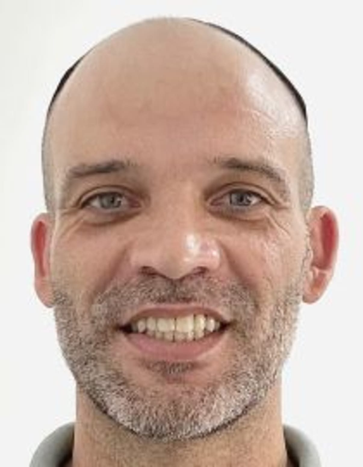 תמונת פורטרט של בעל המקצוע