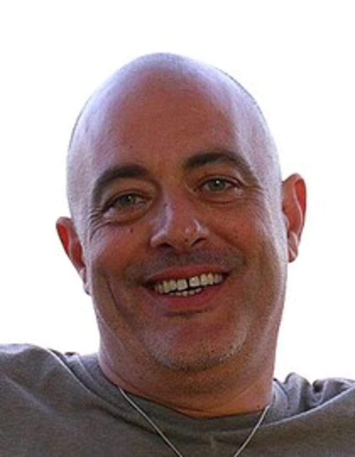 תמונת פורטרט של בעל המקצוע