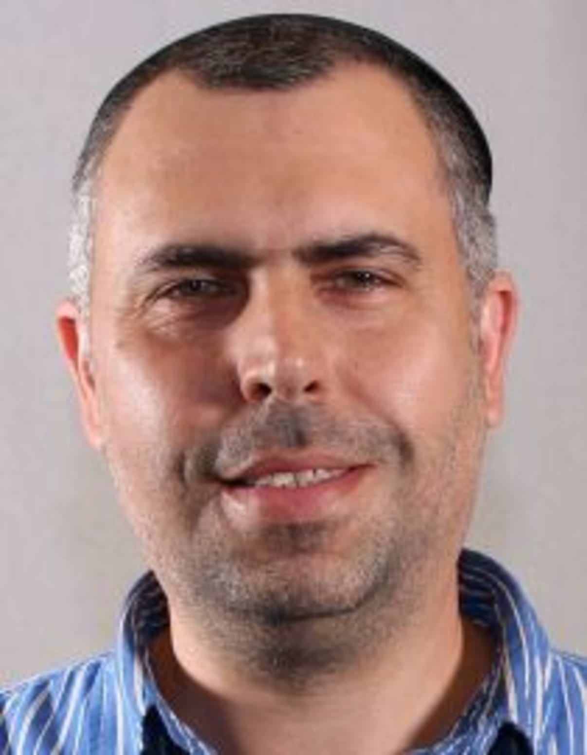 תמונת פורטרט של בעל המקצוע