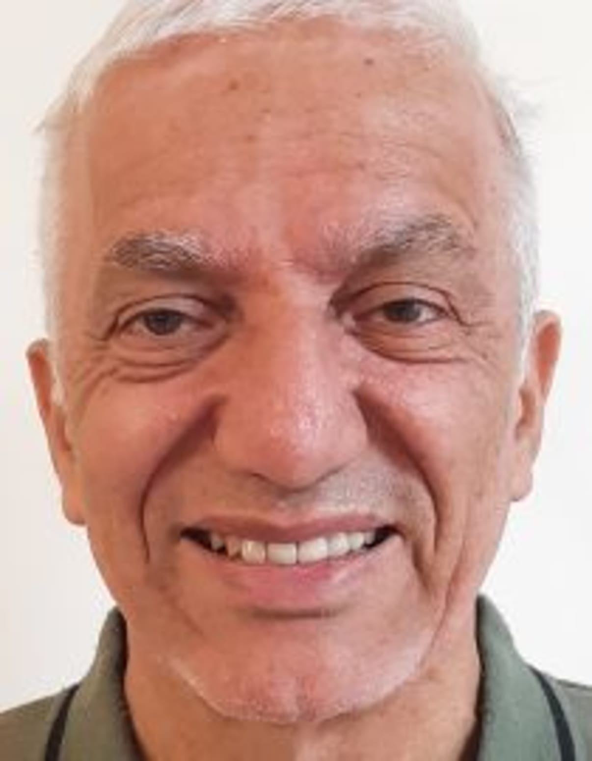 תמונת פורטרט של בעל המקצוע