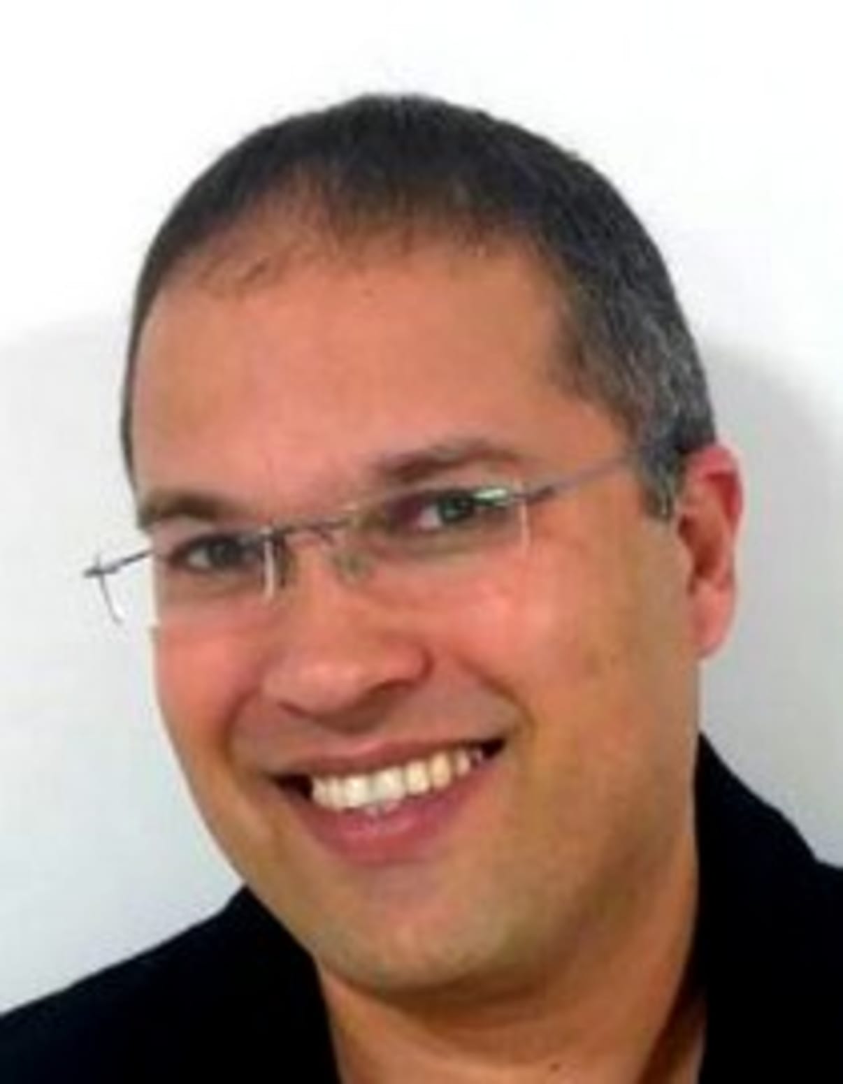 תמונת פורטרט של בעל המקצוע