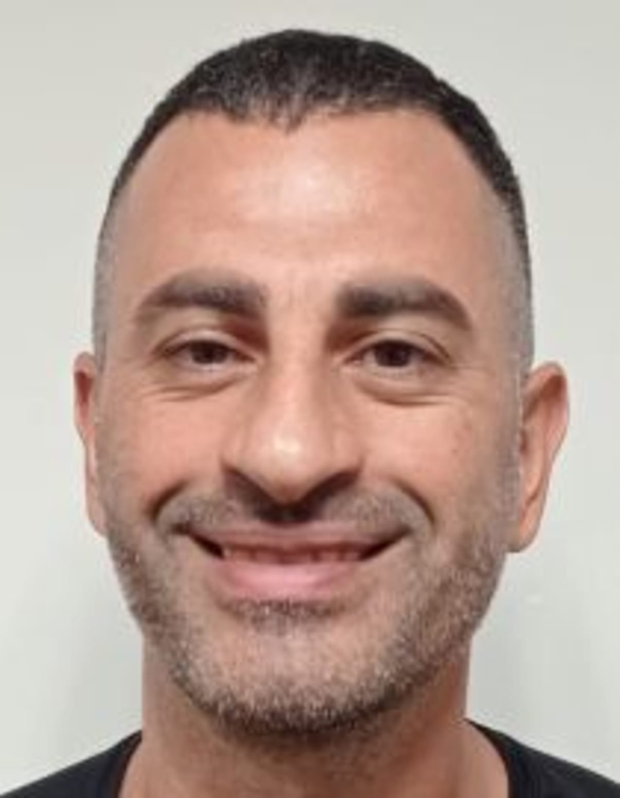 תמונת פורטרט של בעל המקצוע