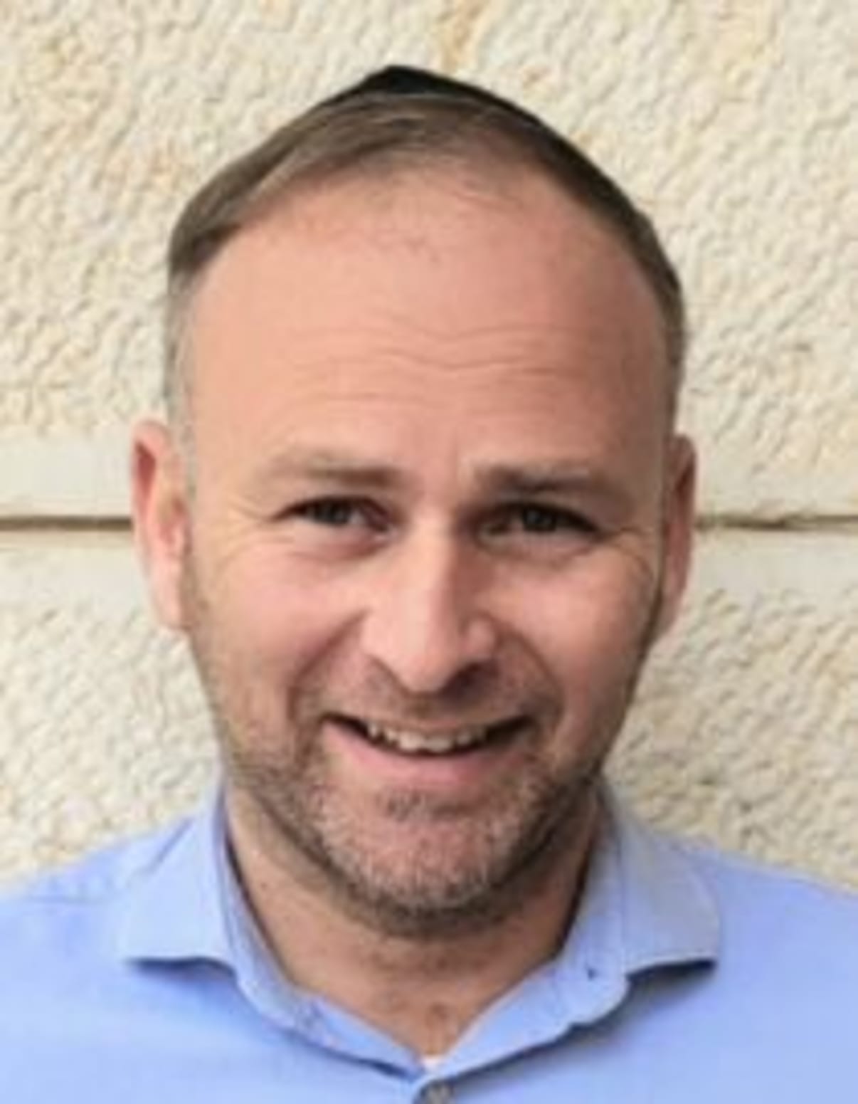 תמונת פורטרט של בעל המקצוע