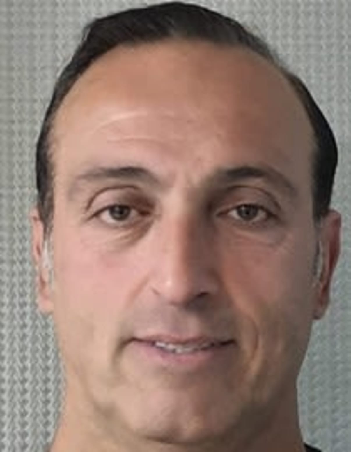 תמונת פורטרט של בעל המקצוע