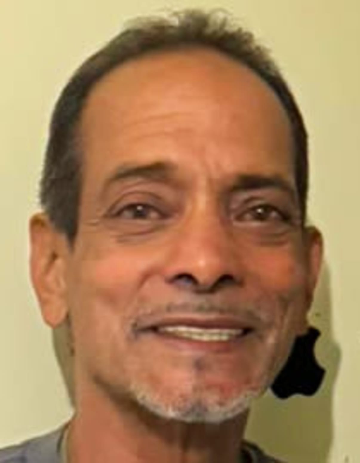 תמונת פורטרט של בעל המקצוע