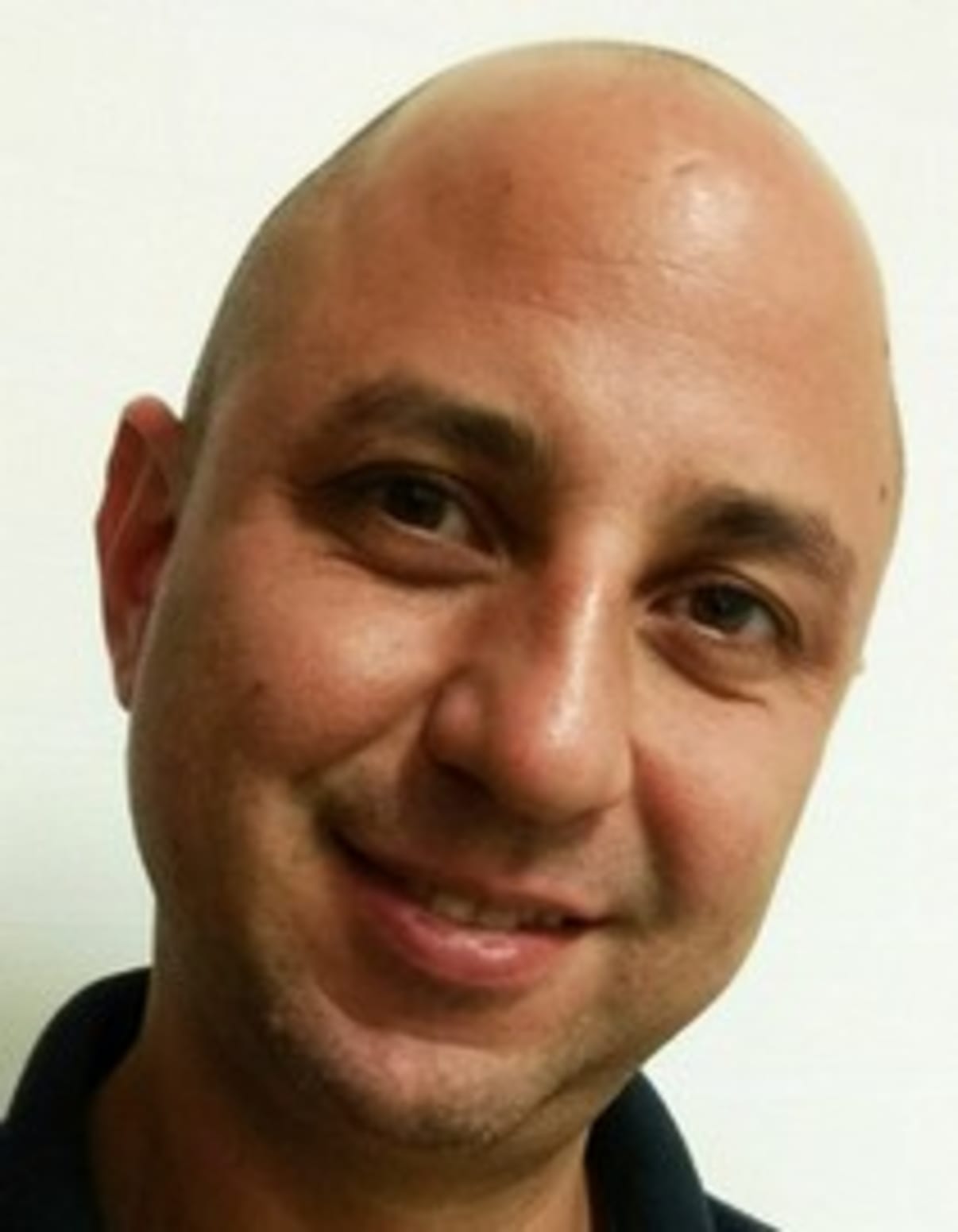 תמונת פורטרט של בעל המקצוע