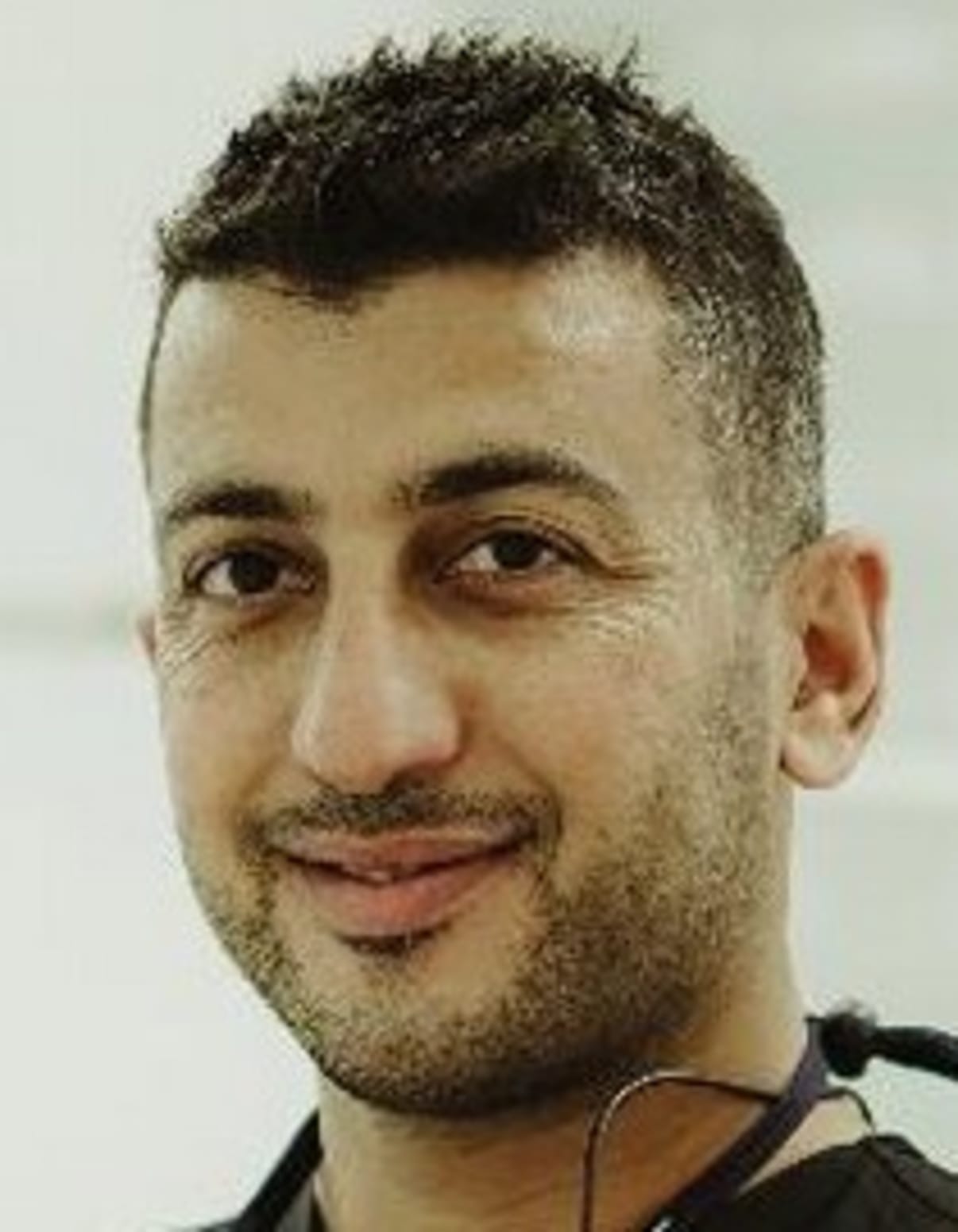 תמונת פורטרט של בעל המקצוע