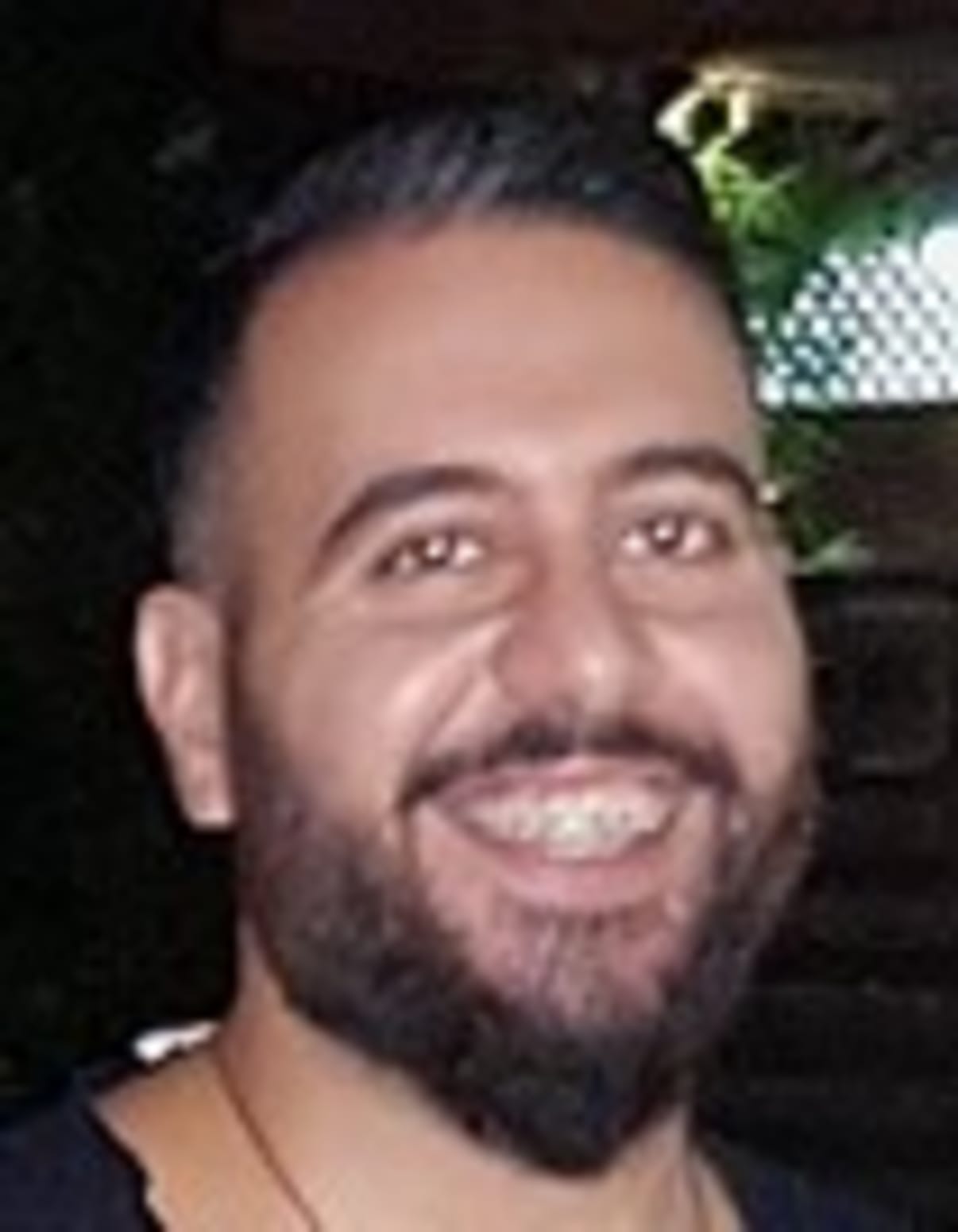 תמונת פורטרט של בעל המקצוע