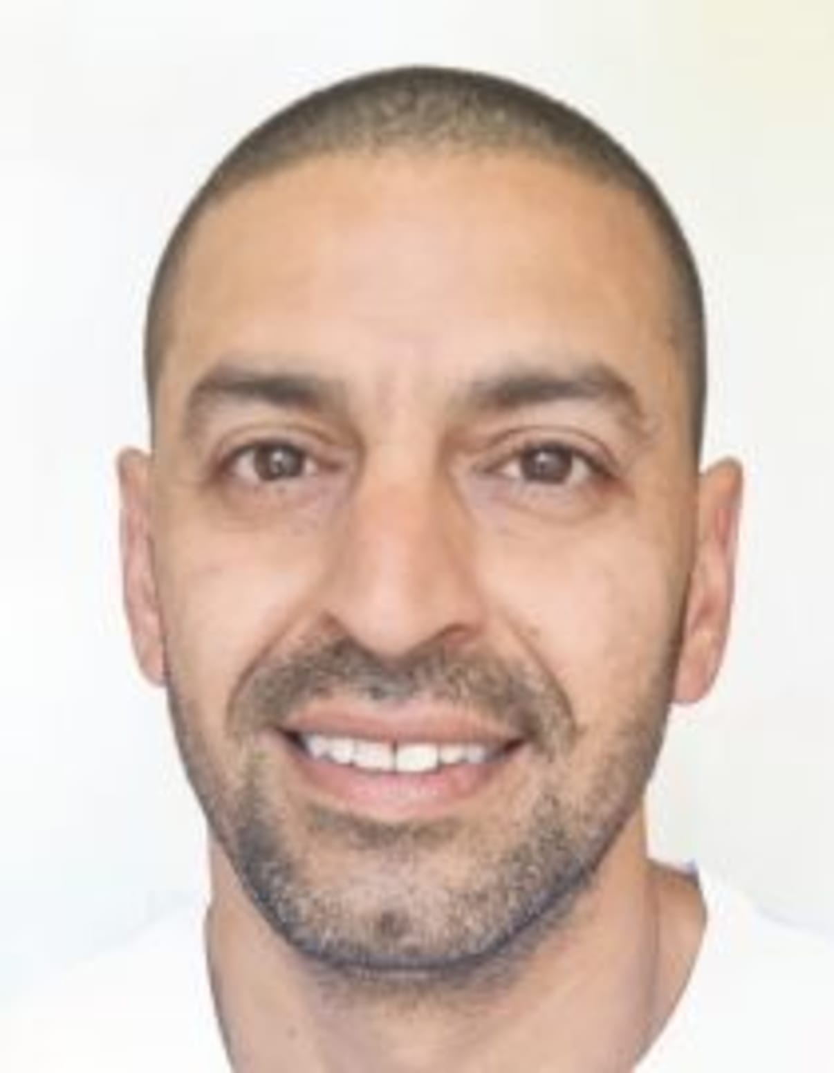 תמונת פורטרט של בעל המקצוע