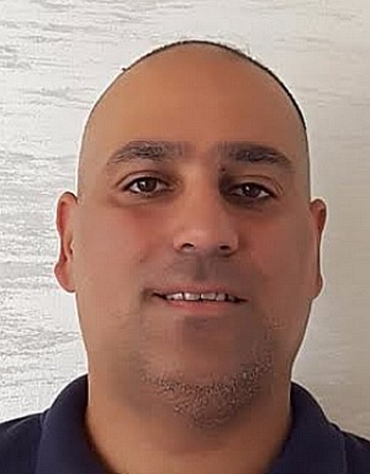 תמונת פורטרט של בעל המקצוע