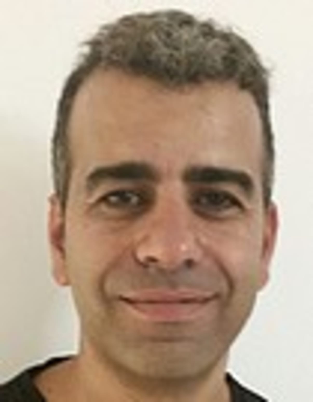 תמונת פורטרט של בעל המקצוע