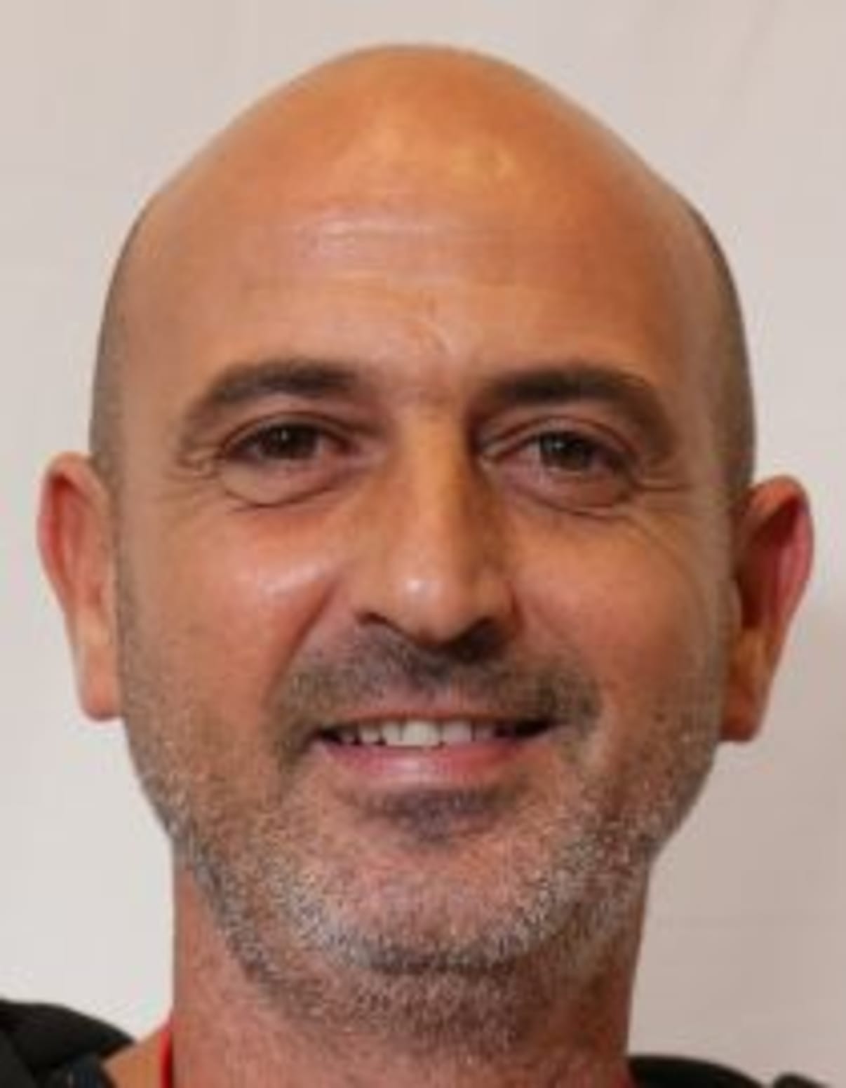 תמונת פורטרט של בעל המקצוע