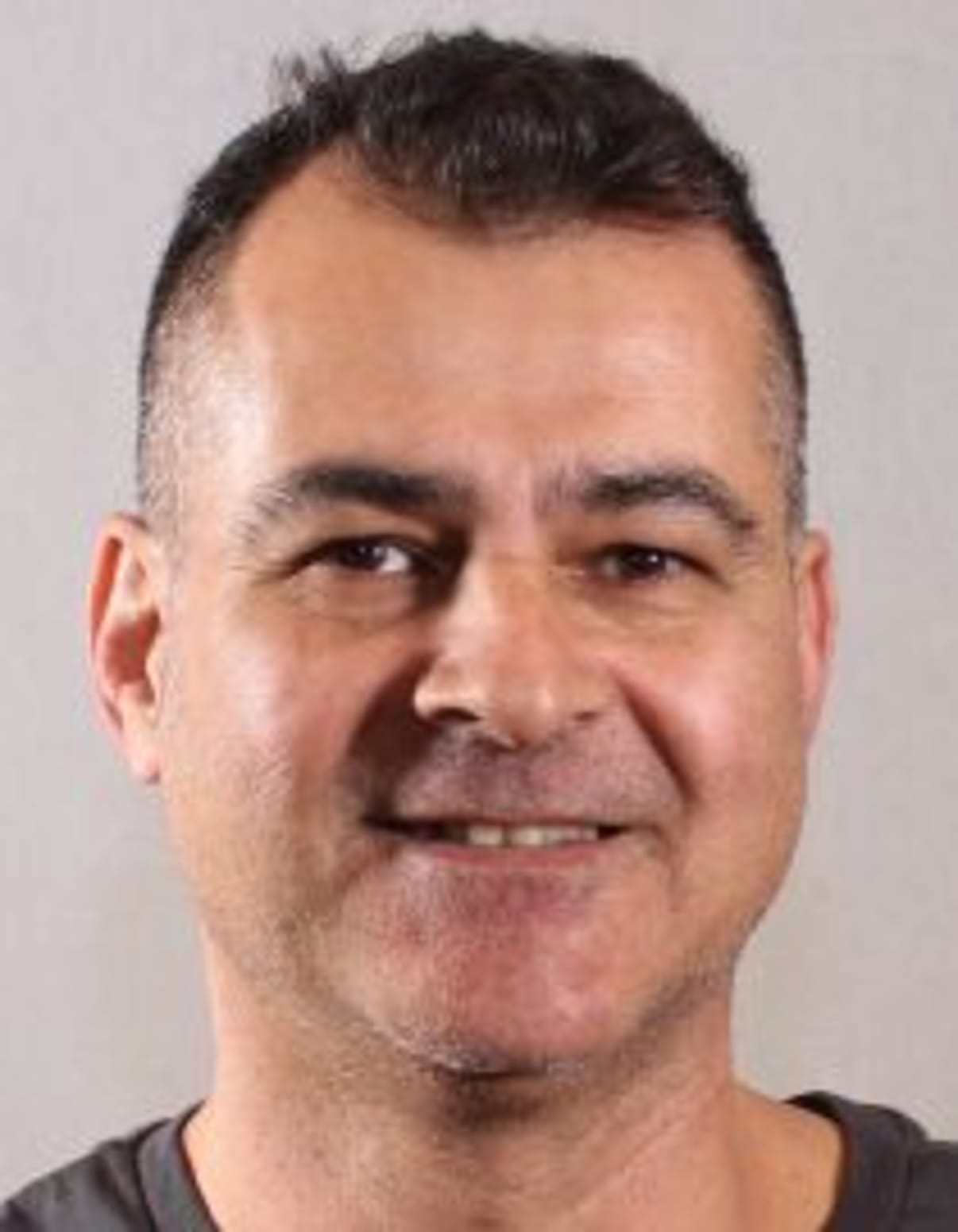 תמונת פורטרט של בעל המקצוע