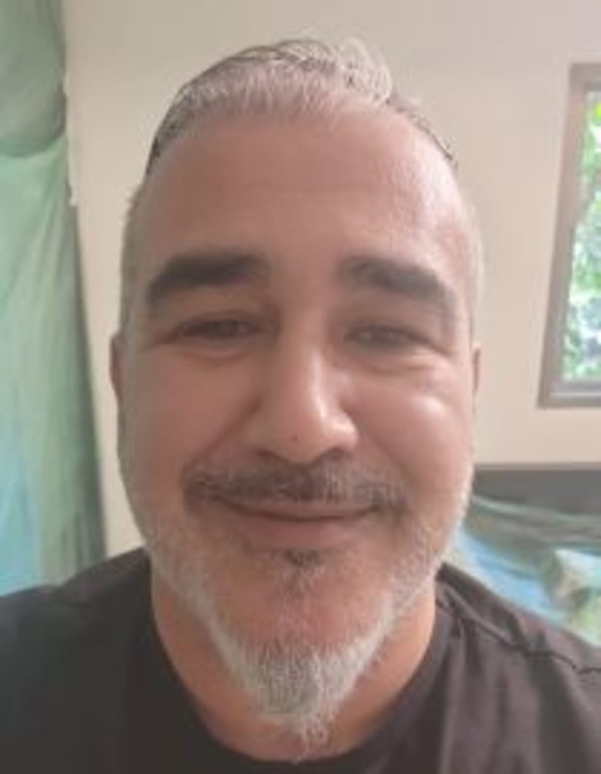 תמונת פורטרט של בעל המקצוע