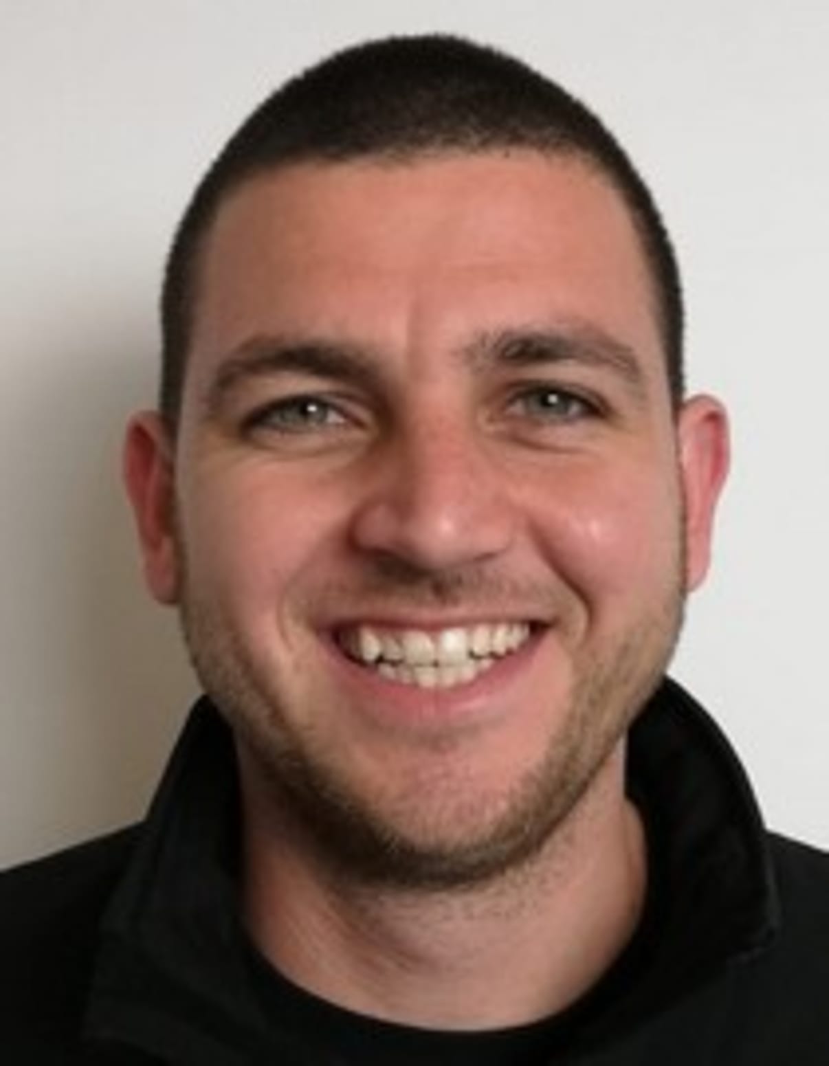 תמונת פורטרט של בעל המקצוע