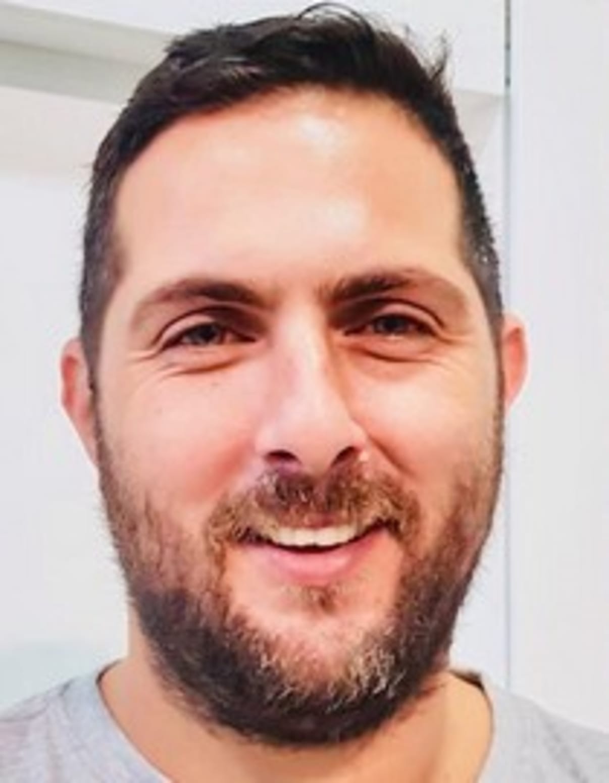 תמונת פורטרט של בעל המקצוע