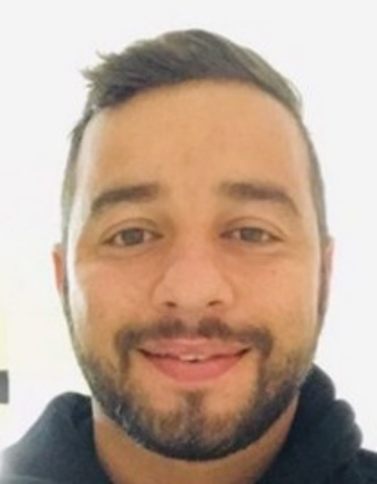 תמונת פורטרט של בעל המקצוע