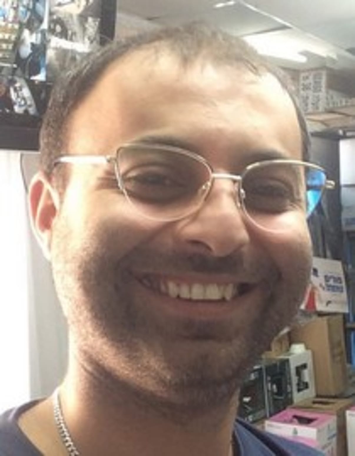 תמונת פורטרט של בעל המקצוע