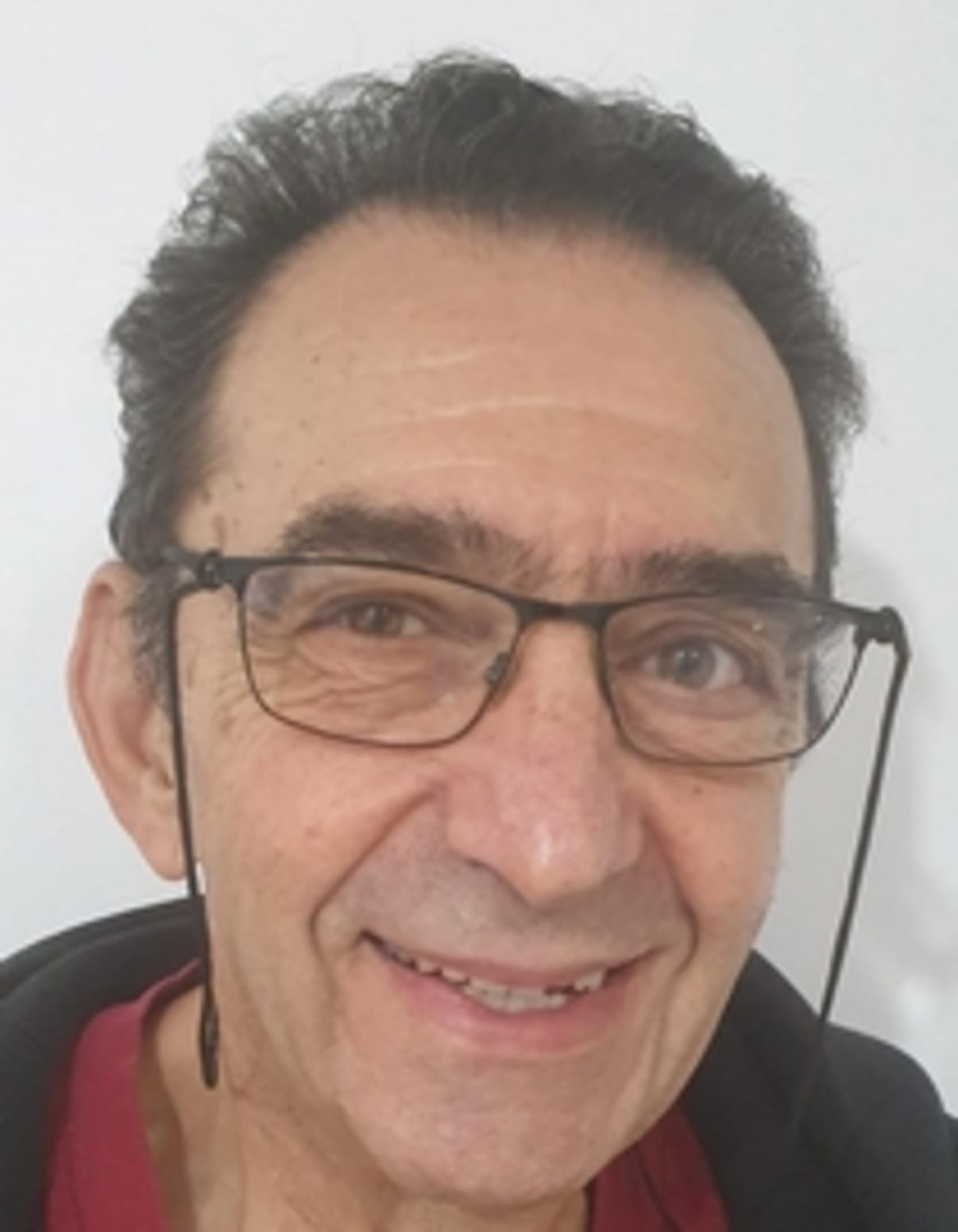 תמונת פורטרט של בעל המקצוע