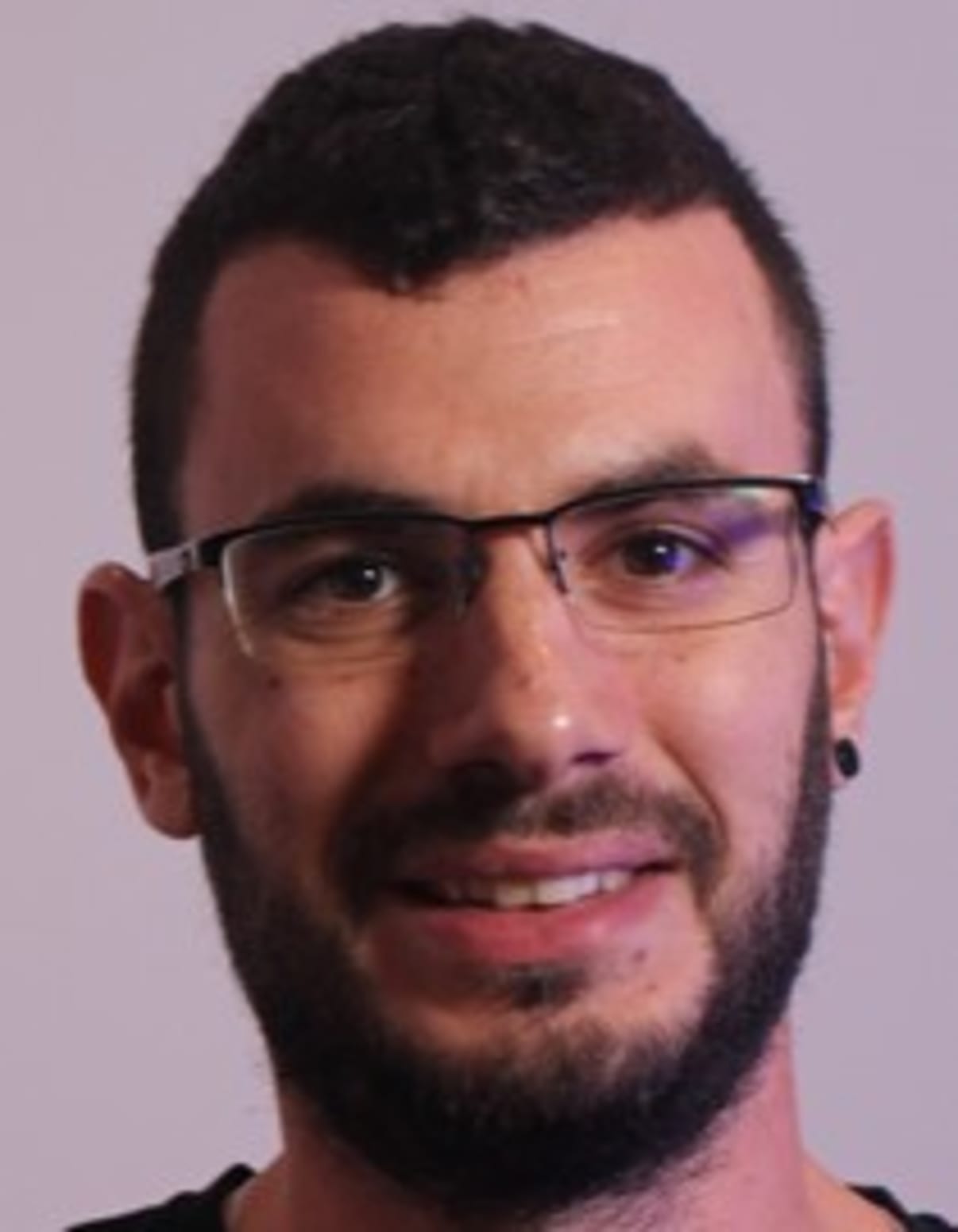 תמונת פורטרט של בעל המקצוע