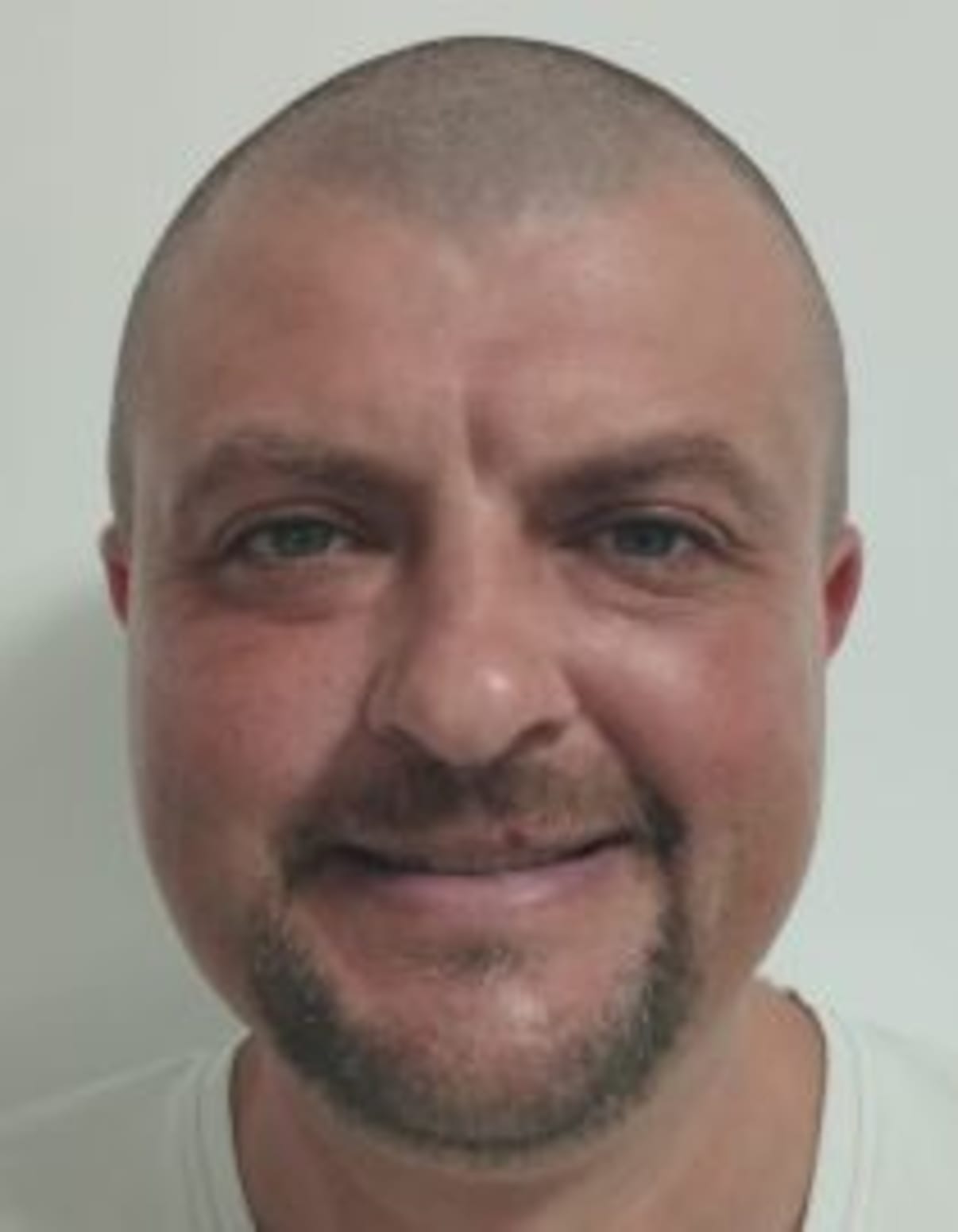 תמונת פורטרט של בעל המקצוע