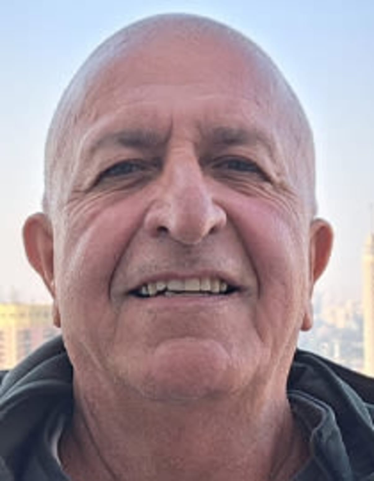 תמונת פורטרט של בעל המקצוע