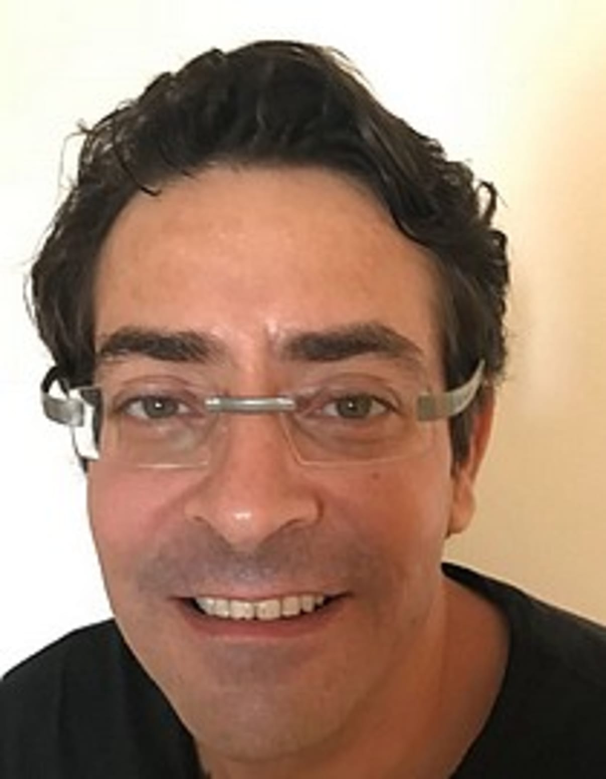 תמונת פורטרט של בעל המקצוע