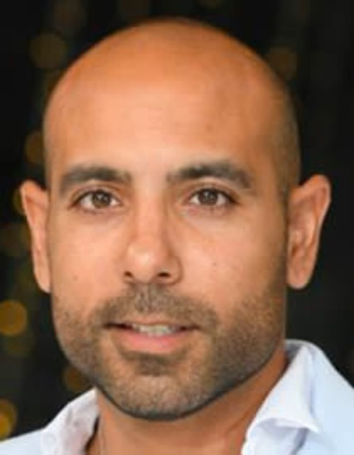 תמונת פורטרט של בעל המקצוע