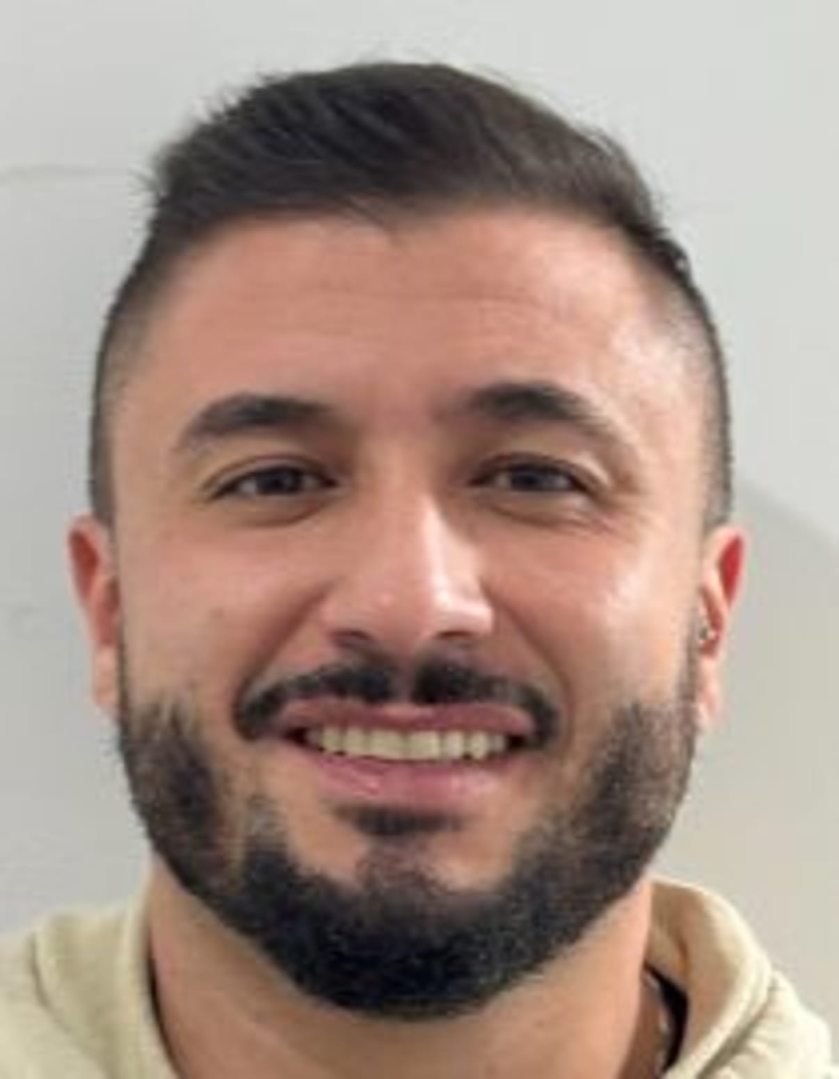 תמונת פורטרט של בעל המקצוע