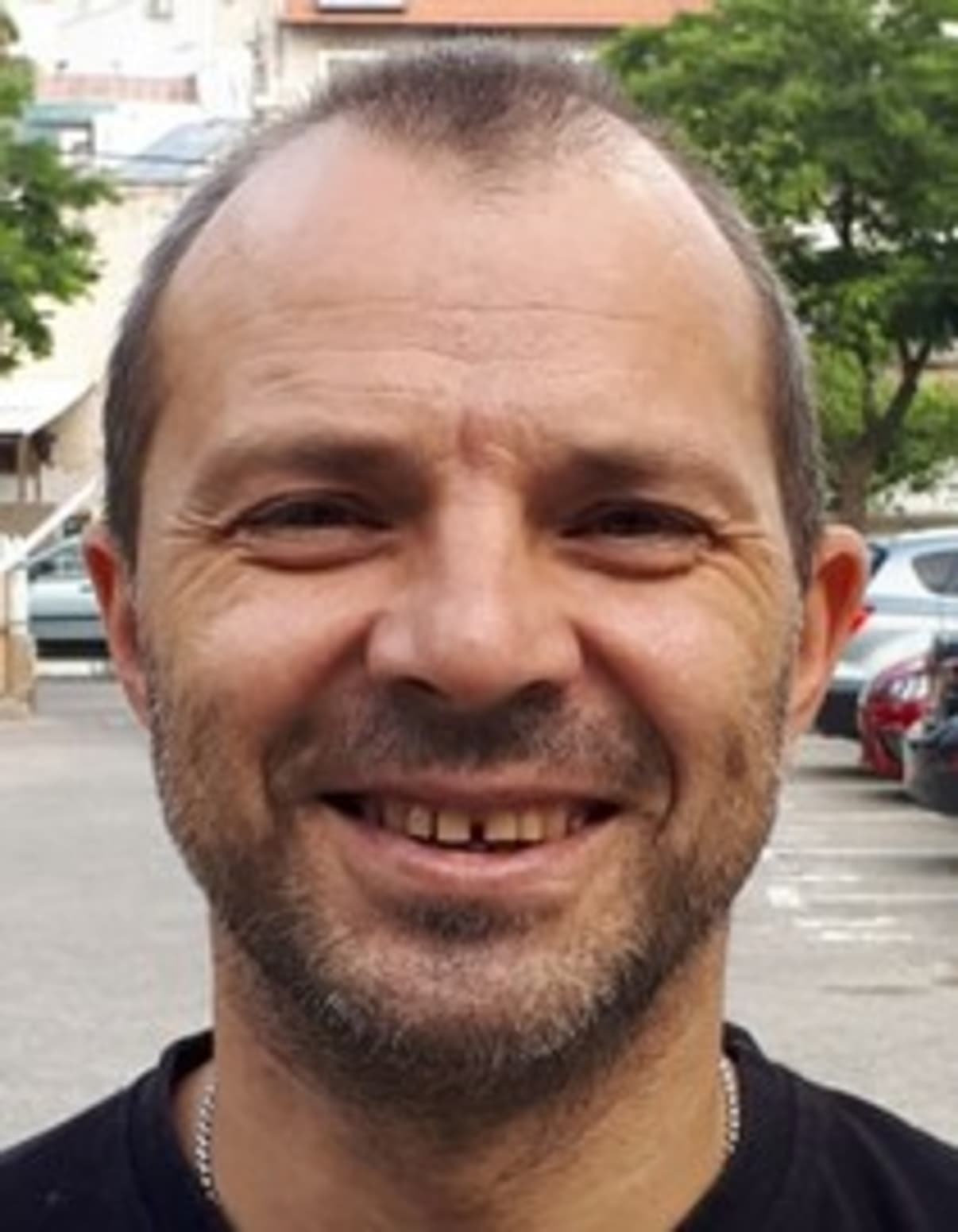 תמונת פורטרט של בעל המקצוע