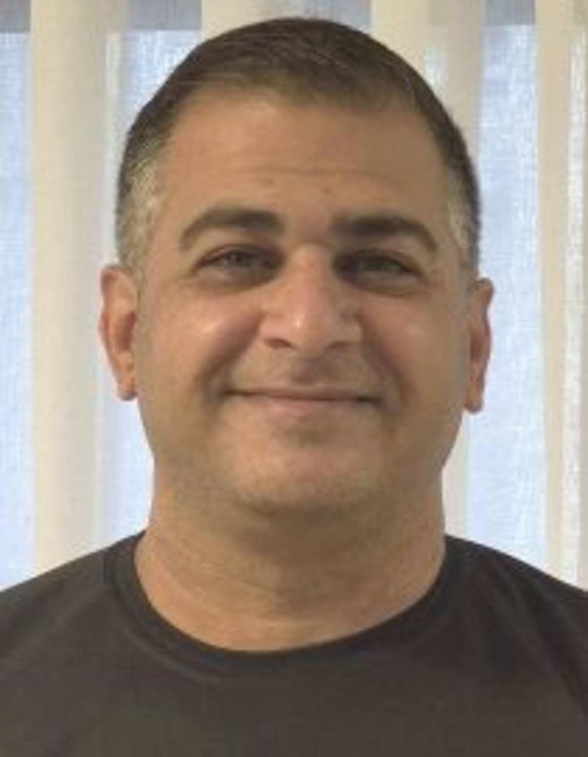 תמונת פורטרט של בעל המקצוע